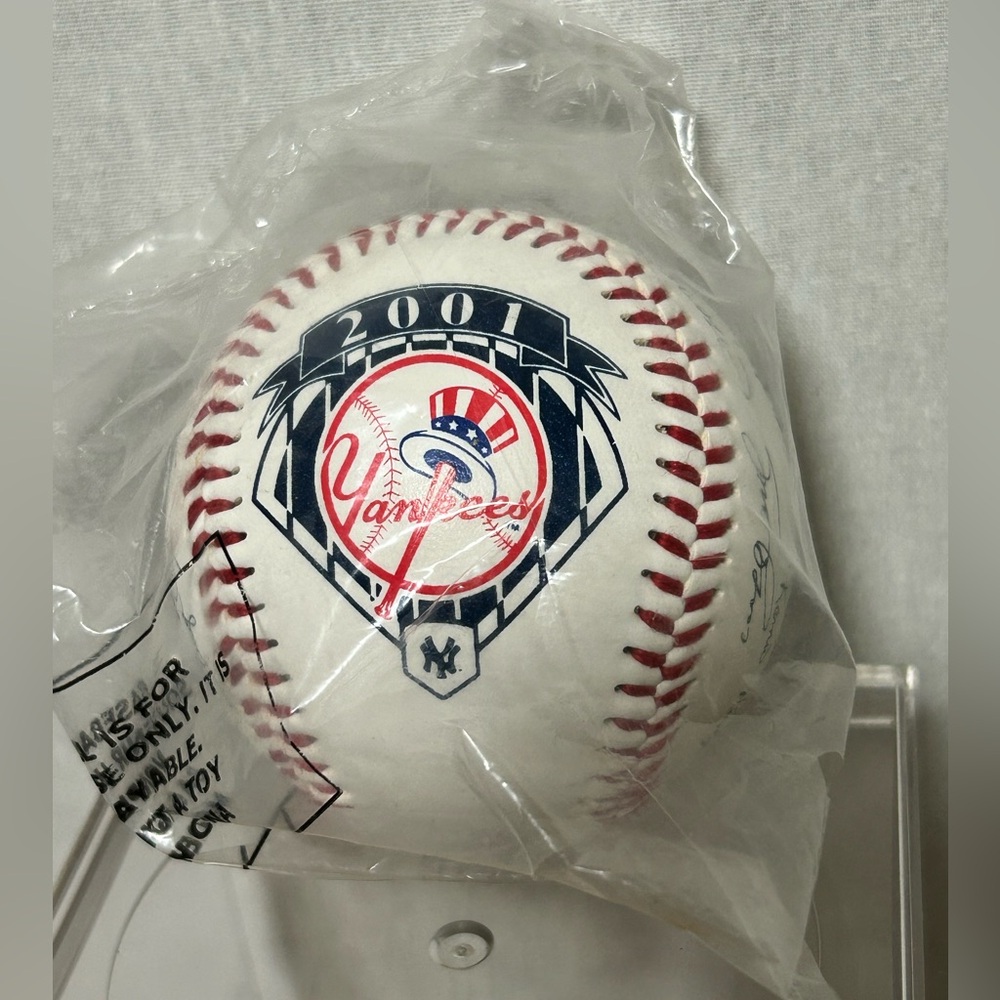 2001 New York Yankees Facsimile Autographed Team Baseball